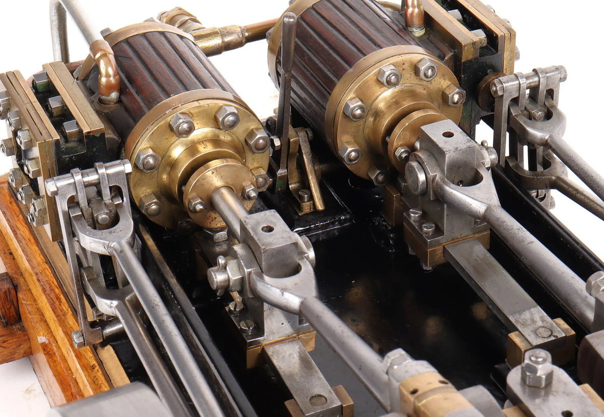 Horizontal twin marine engine