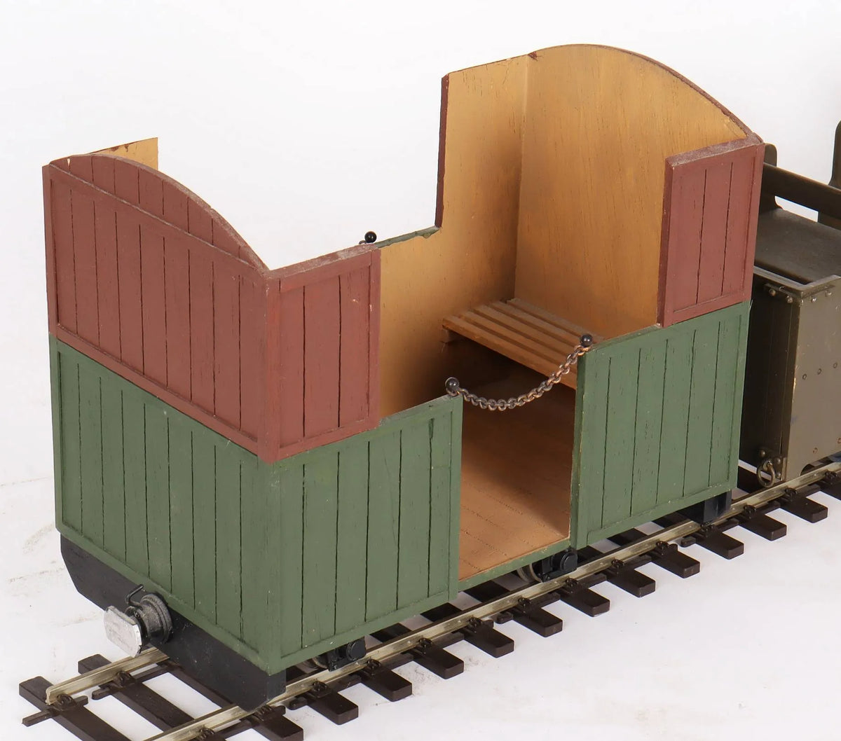 Pair of 45mm narrow gauge coaches