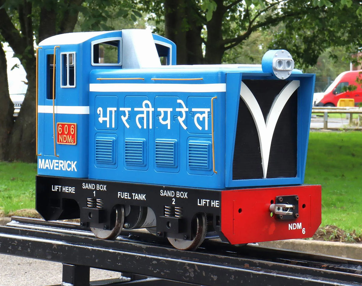 5 inch narrow gauge Darjeeling & Himalayan DMJ-6 shunter set