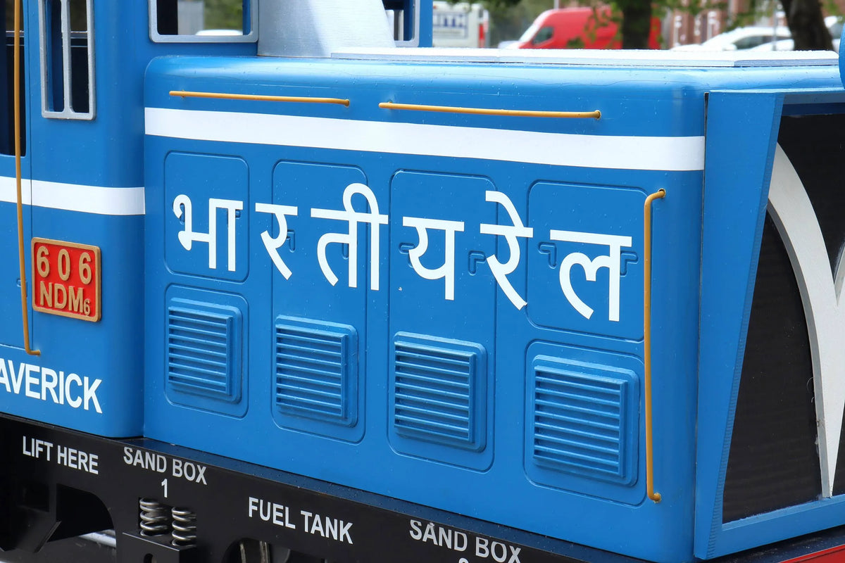 5 inch narrow gauge Darjeeling & Himalayan DMJ-6 shunter set