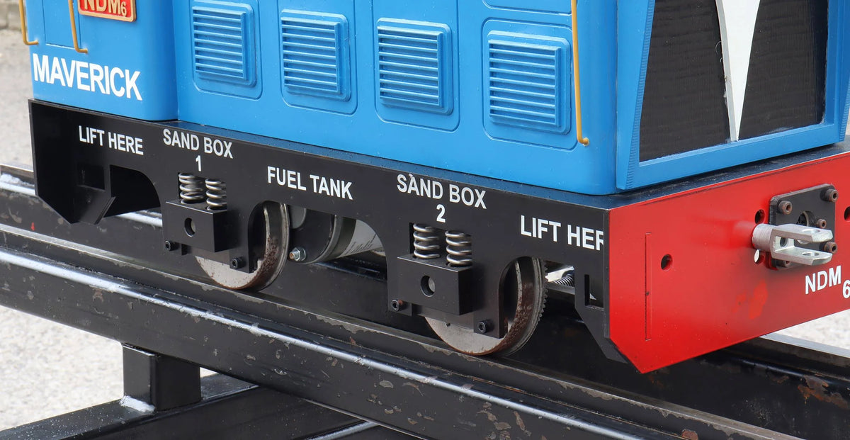5 inch narrow gauge Darjeeling & Himalayan DMJ-6 shunter set