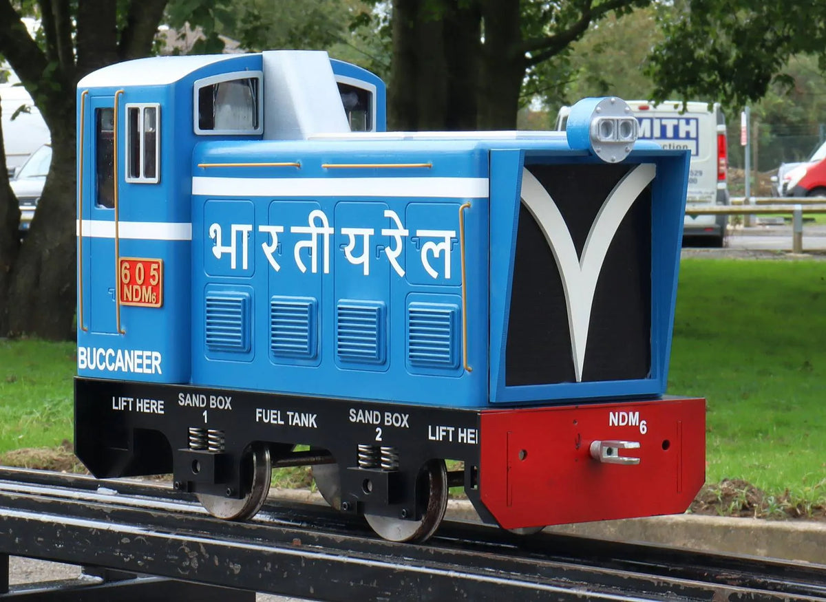 5 inch narrow gauge Darjeeling & Himalayan DMJ-6 shunter set
