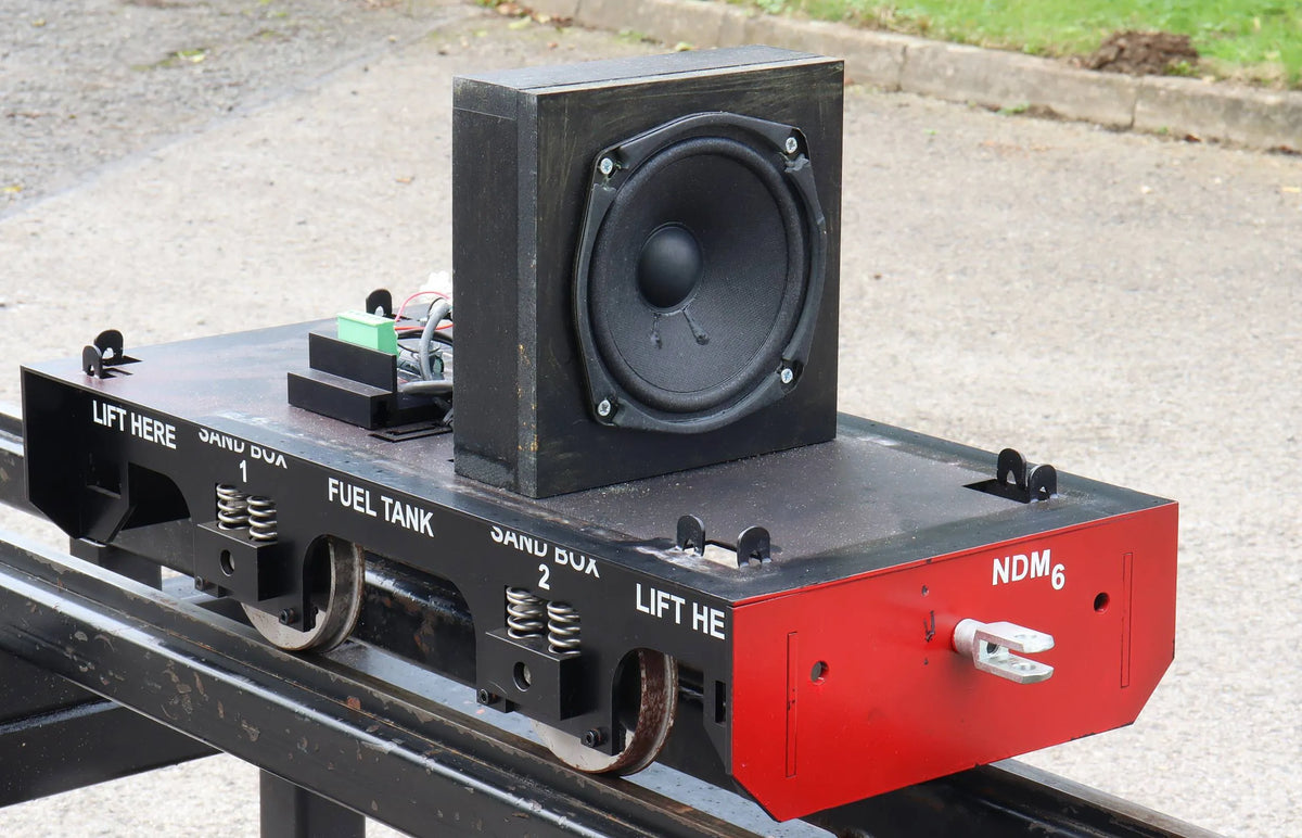5 inch narrow gauge Darjeeling & Himalayan DMJ-6 shunter set