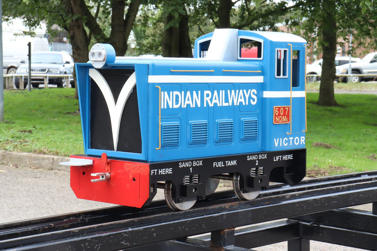 5 inch narrow gauge Darjeeling & Himalayan DMJ-6 shunter set