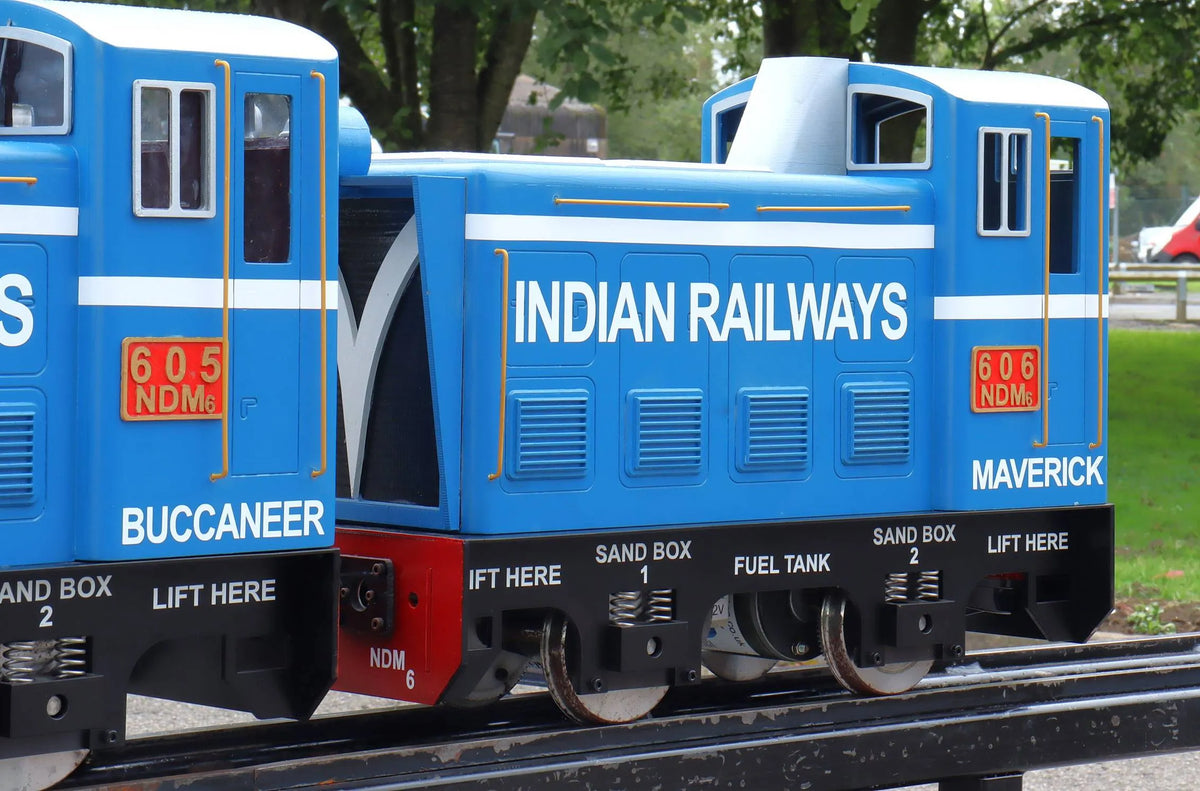 5 inch narrow gauge Darjeeling & Himalayan DMJ-6 shunter set