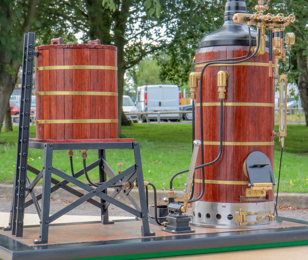 Vertical boiler with water tank