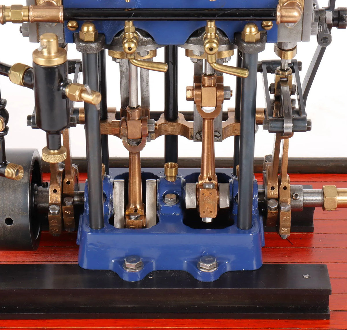 Twin launch engine with reversing gear & propellor