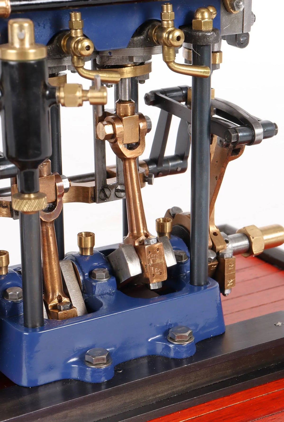 Twin launch engine with reversing gear & propellor