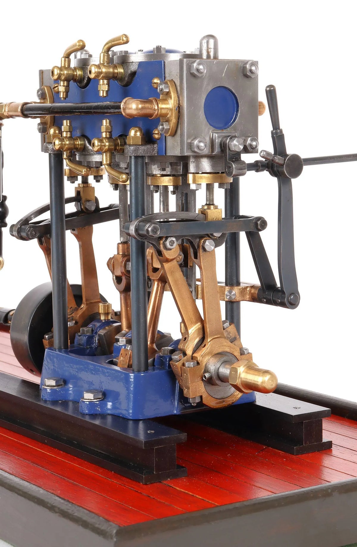 Twin launch engine with reversing gear & propellor