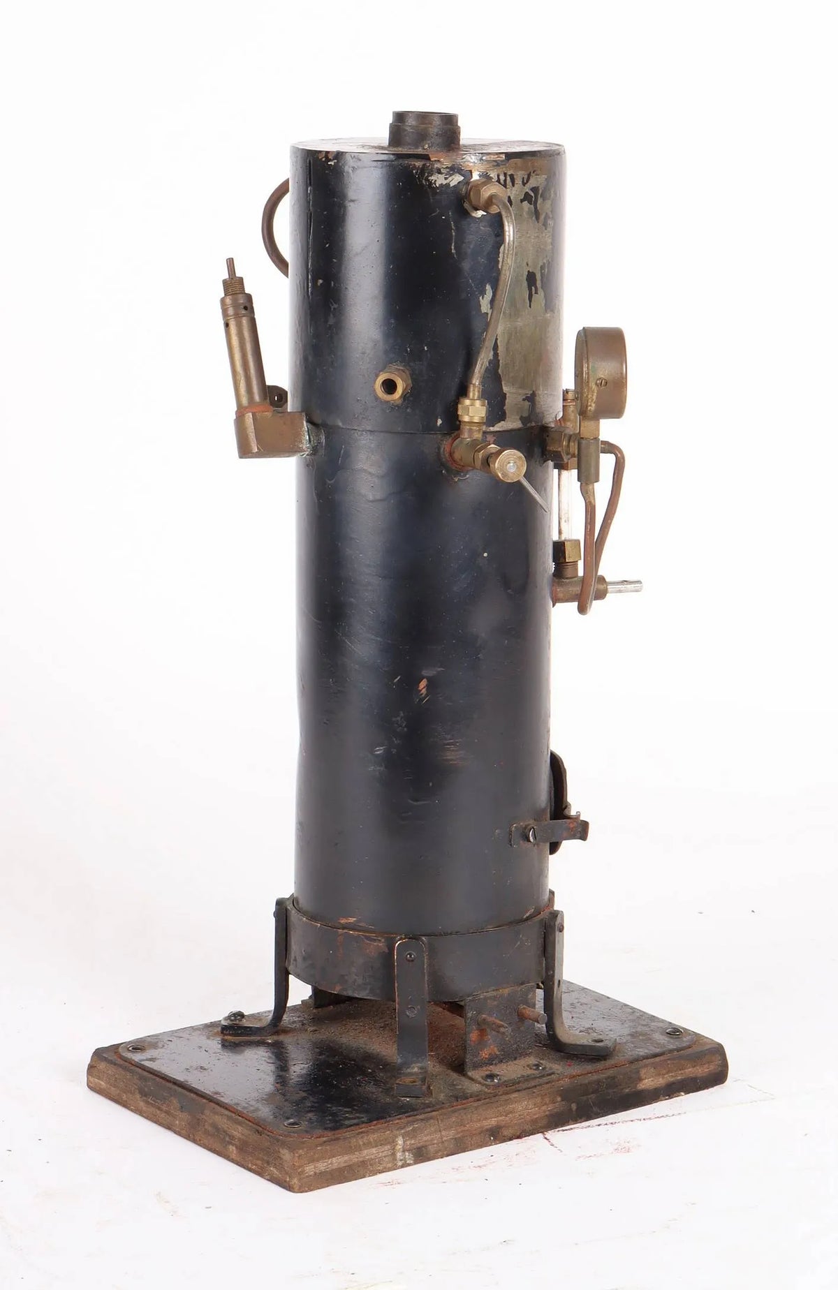 Small vertical boiler