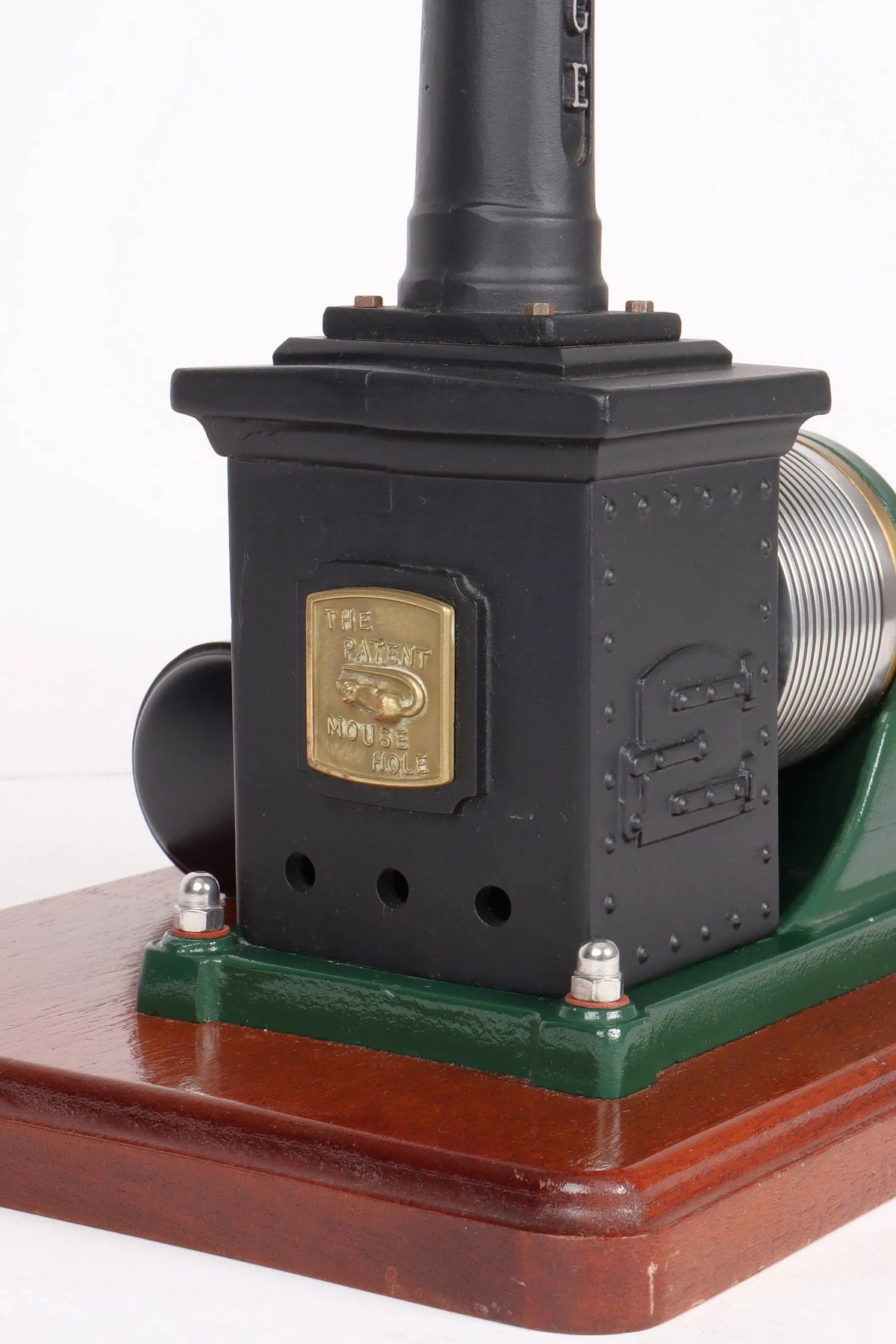 Cotswold Heritage ''Fury'' hot air engine