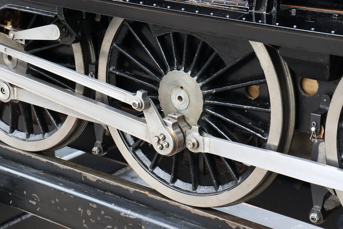 5 inch gauge LMS 4-6-0 No. 5552 "Silver Jubilee"