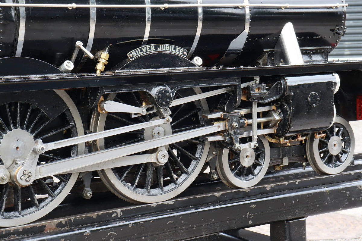 5 inch gauge LMS 4-6-0 No. 5552 "Silver Jubilee"