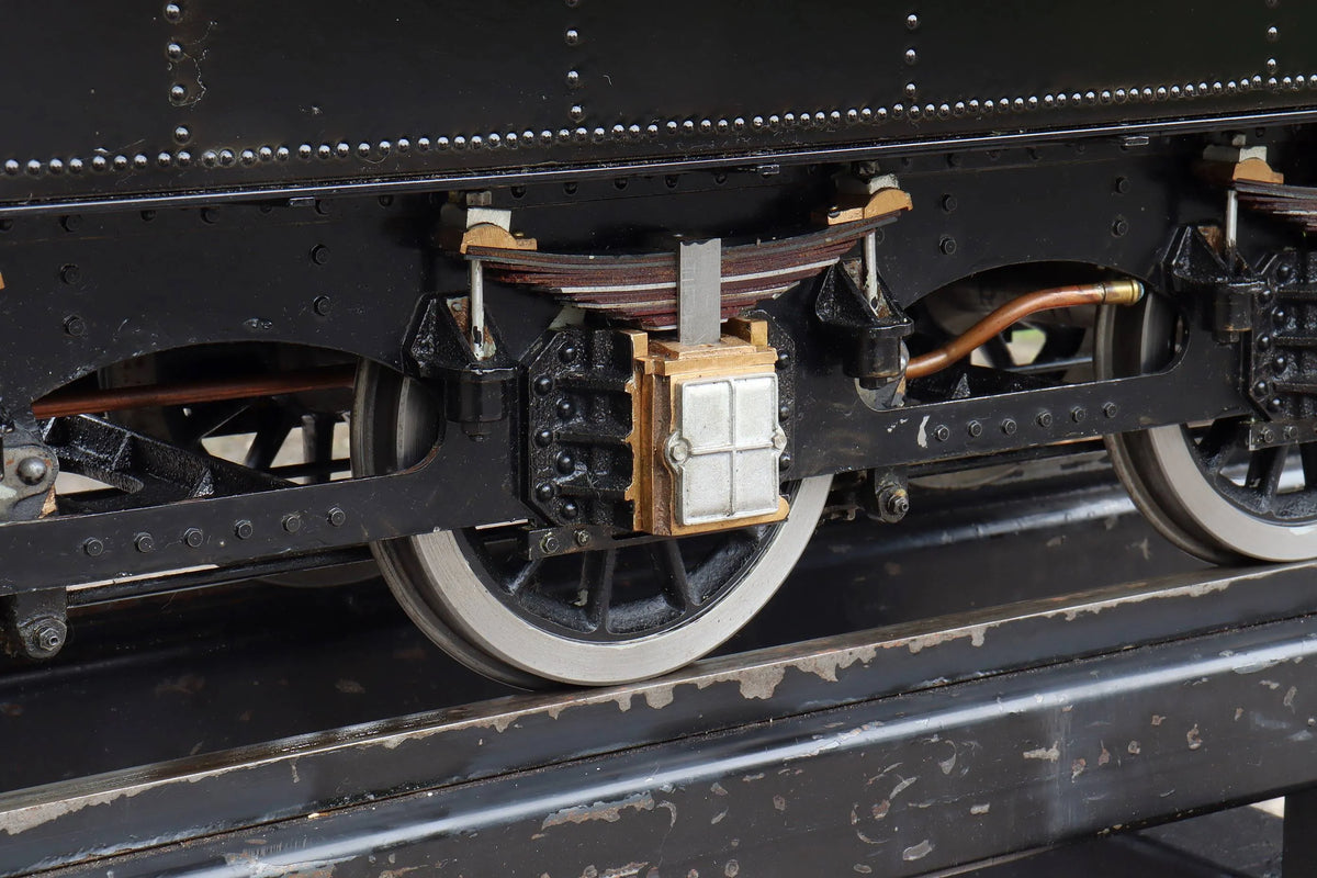 5 inch gauge LMS 4-6-0 No. 5552 "Silver Jubilee"