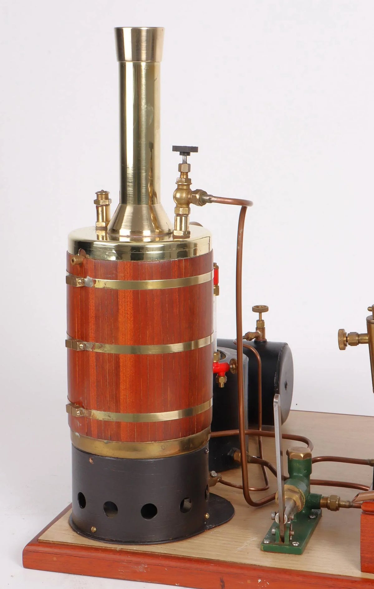 Stuart steam plant with Victoria mill engine