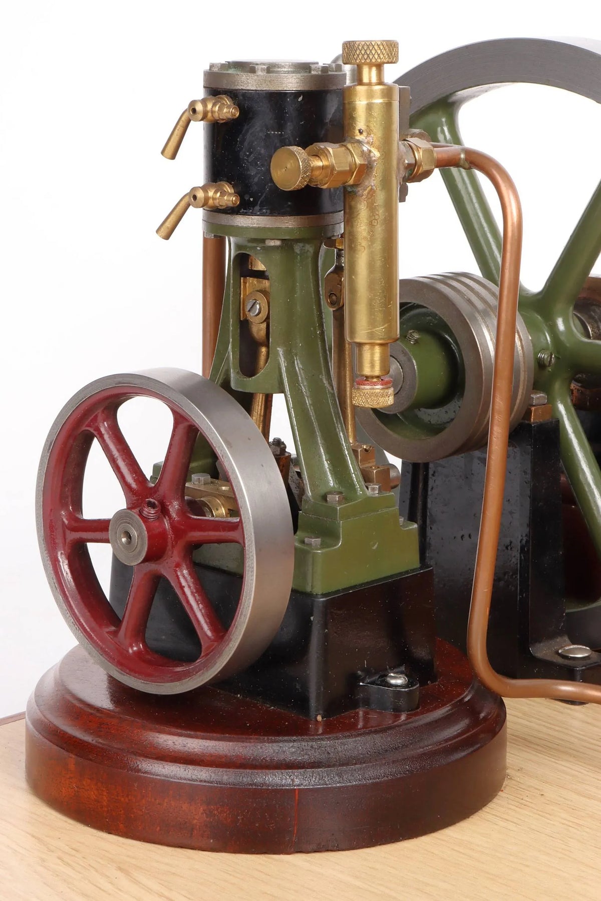 Stuart steam plant with Victoria mill engine