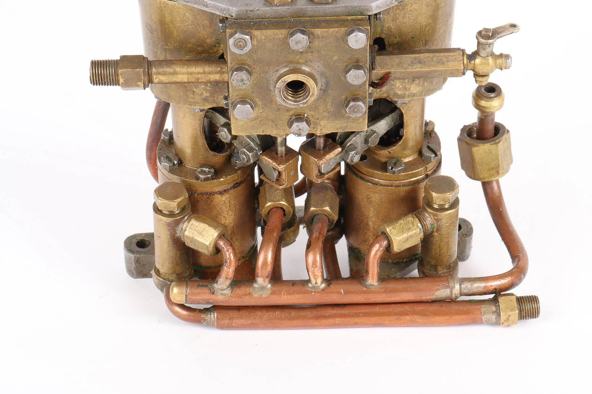 Small duplex steam pump