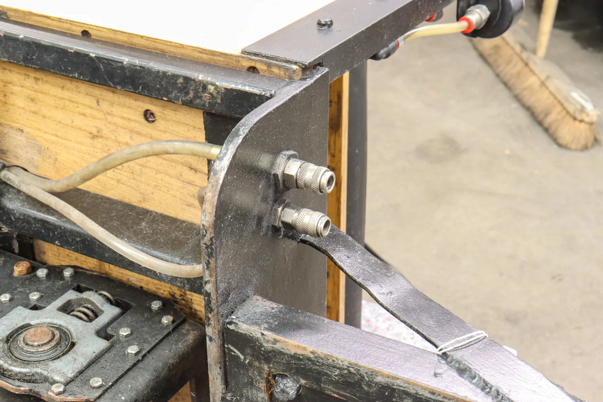 Large 7 1/4 inch narrow gauge bogie tender