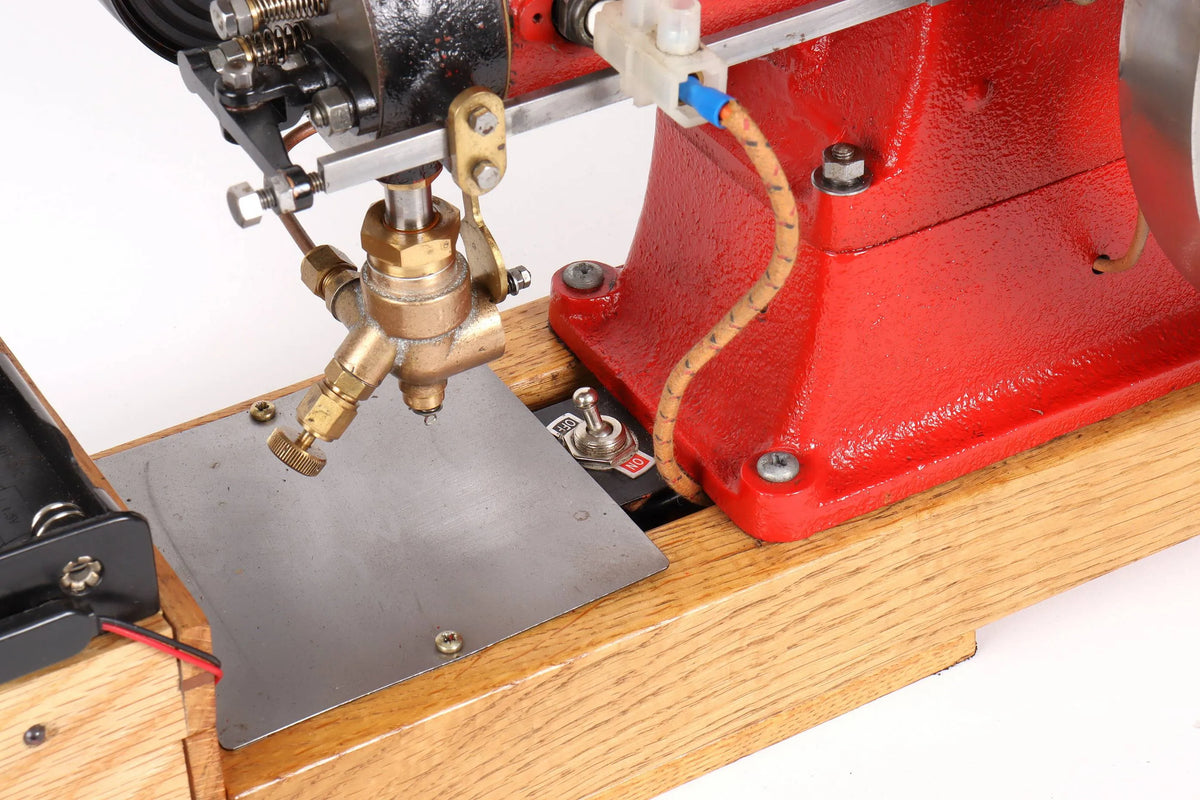 Red Wing hit & miss engine