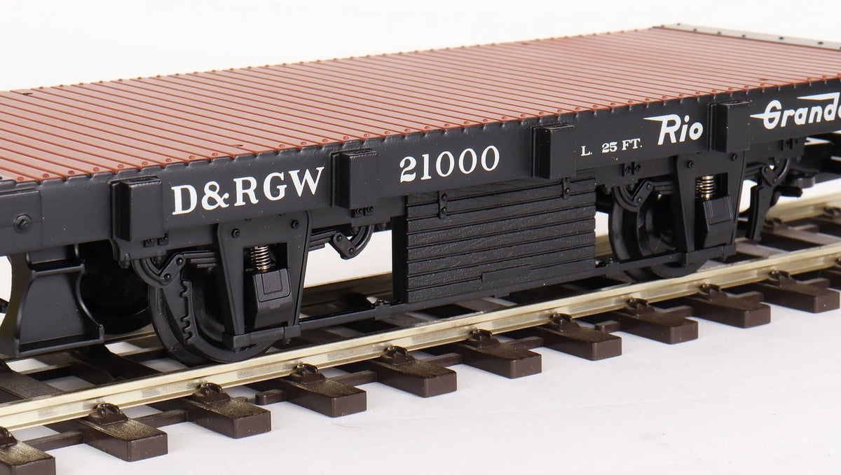 Pair of Gauge 1 Aristocraft container wagons and flat car