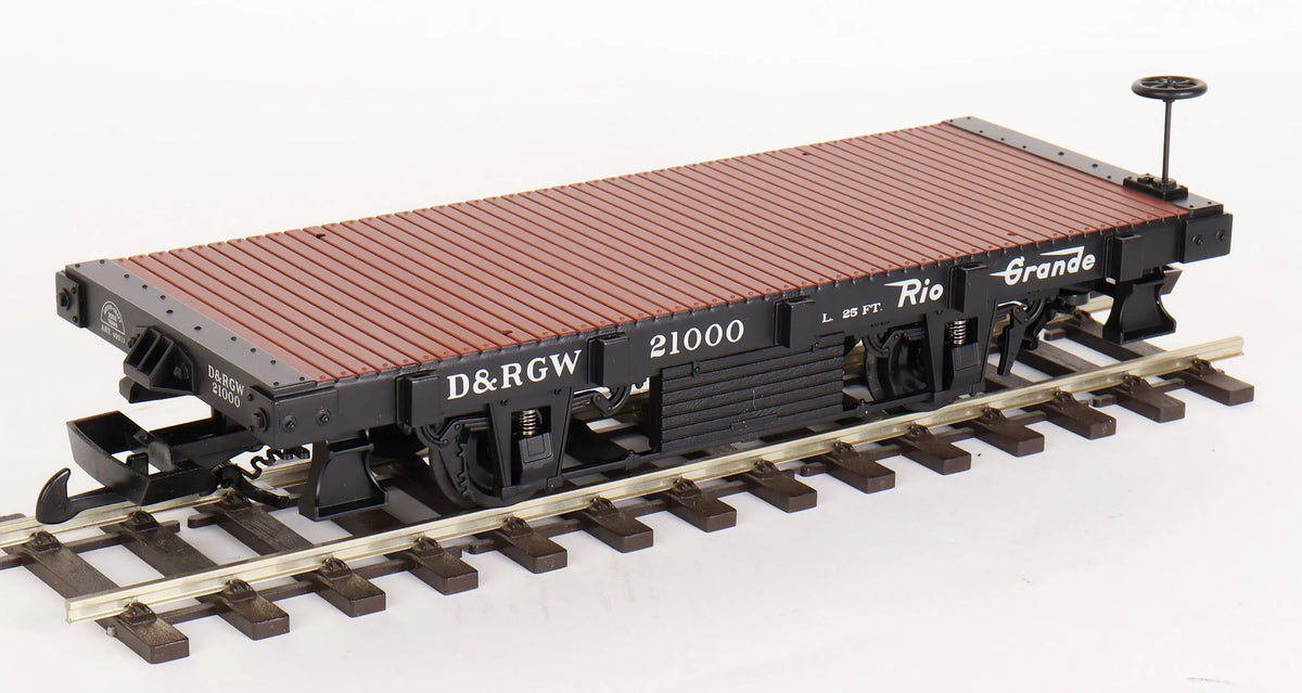Pair of Gauge 1 Aristocraft container wagons and flat car