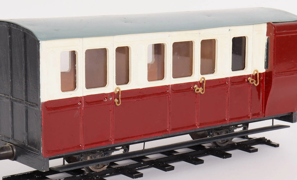Pair of 16mm narrow gauge coaches