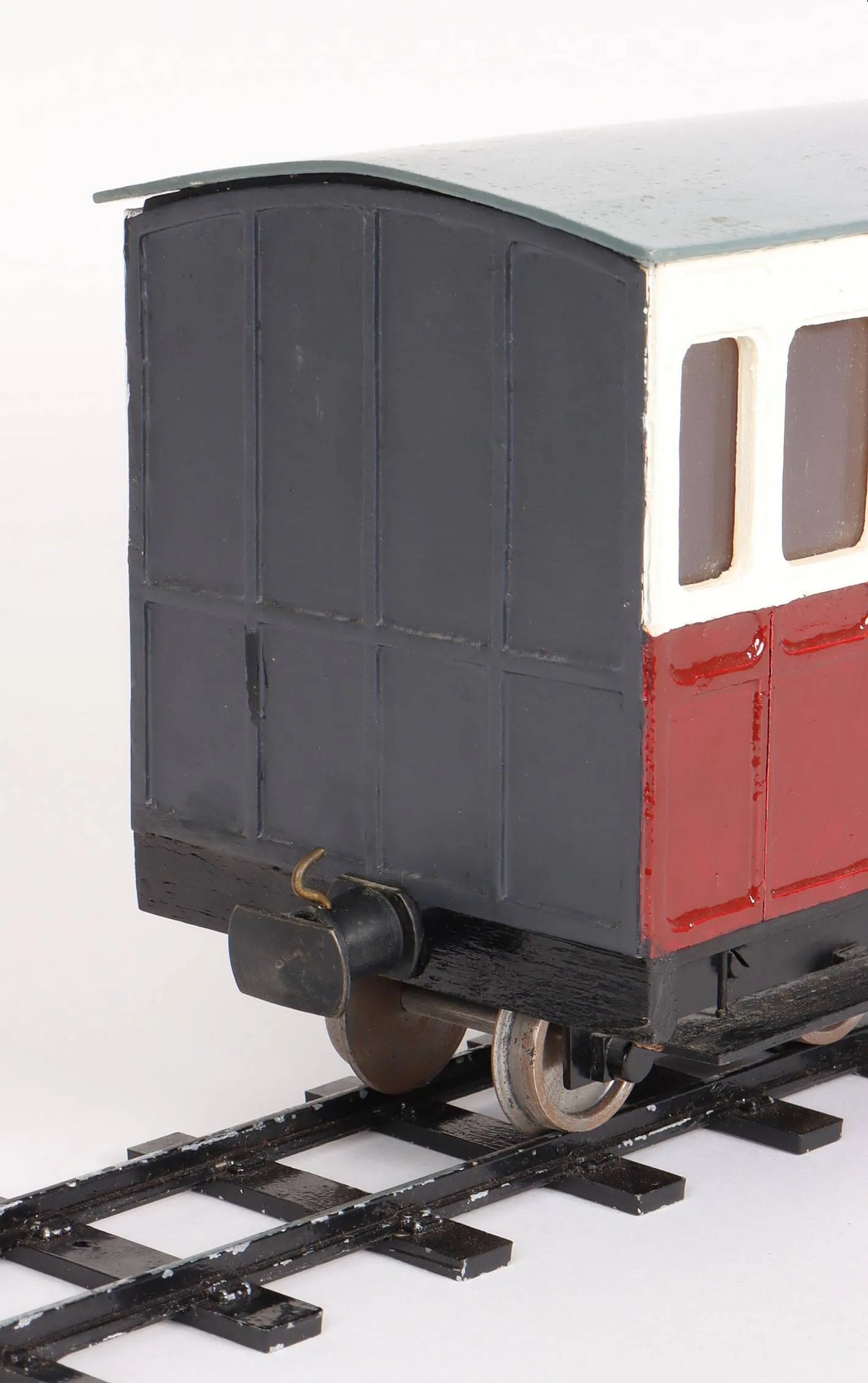 Pair of 16mm narrow gauge coaches