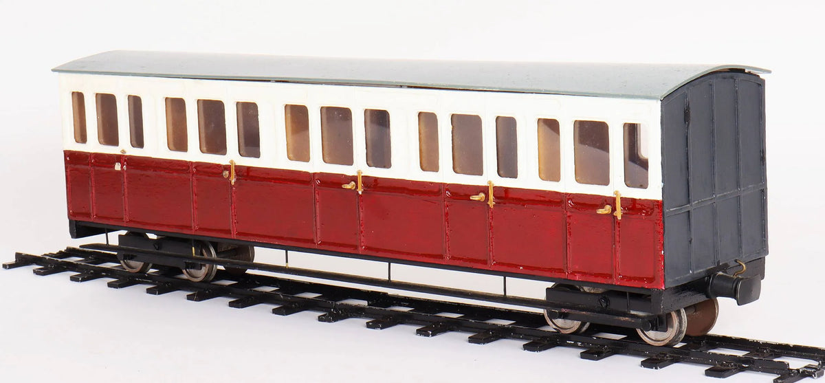 Pair of 16mm narrow gauge coaches