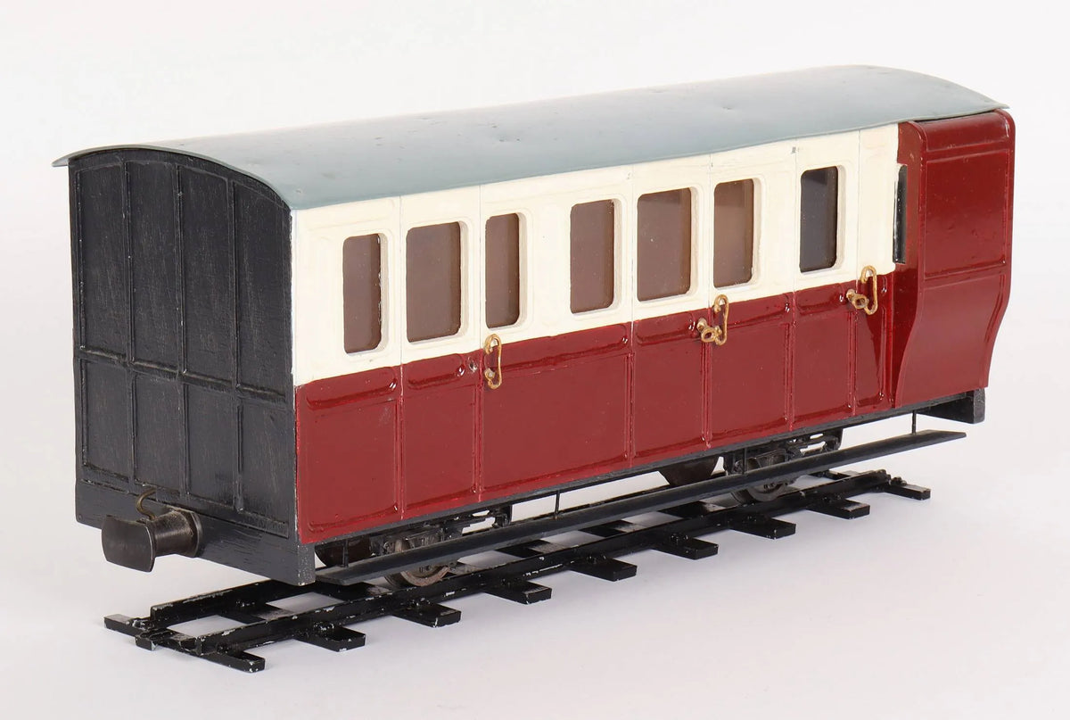 Pair of 16mm narrow gauge coaches