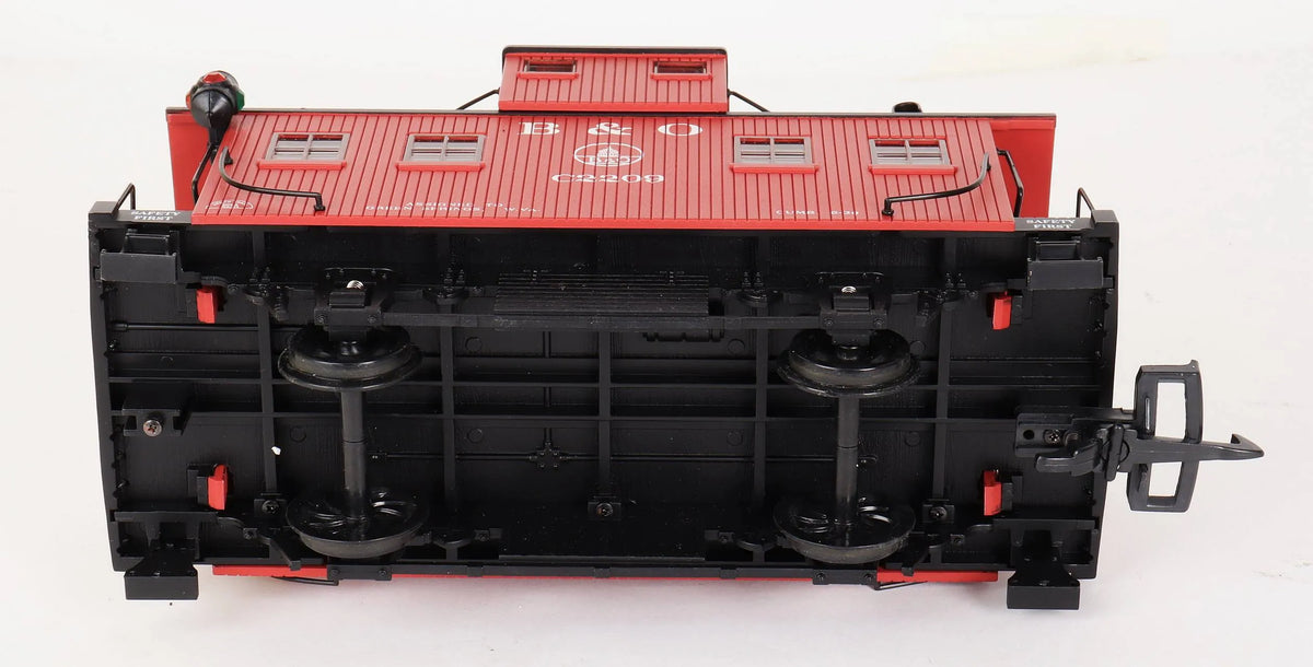 Pair of gauge 1 Aristocraft flat cars & caboose