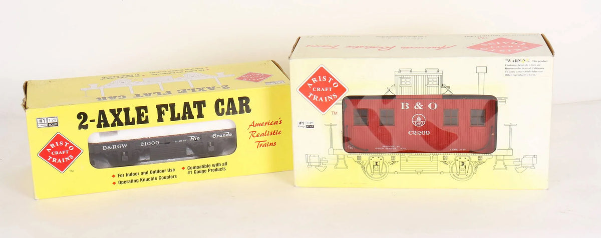 Pair of gauge 1 Aristocraft flat cars & caboose