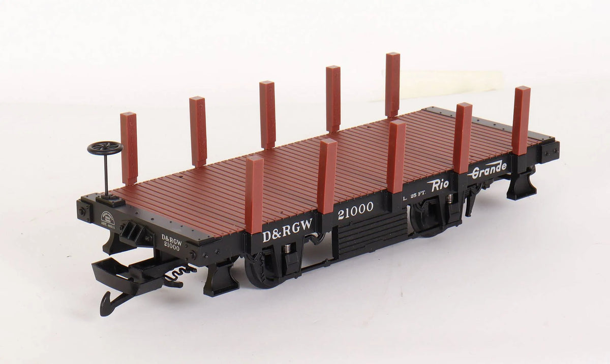 Pair of gauge 1 Aristocraft flat cars & caboose