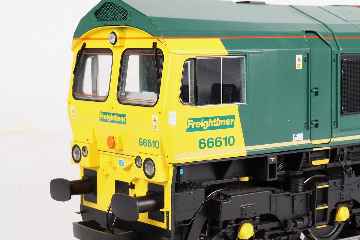 Gauge 1 Aristocraft EMD Class 66 diesel locomotive