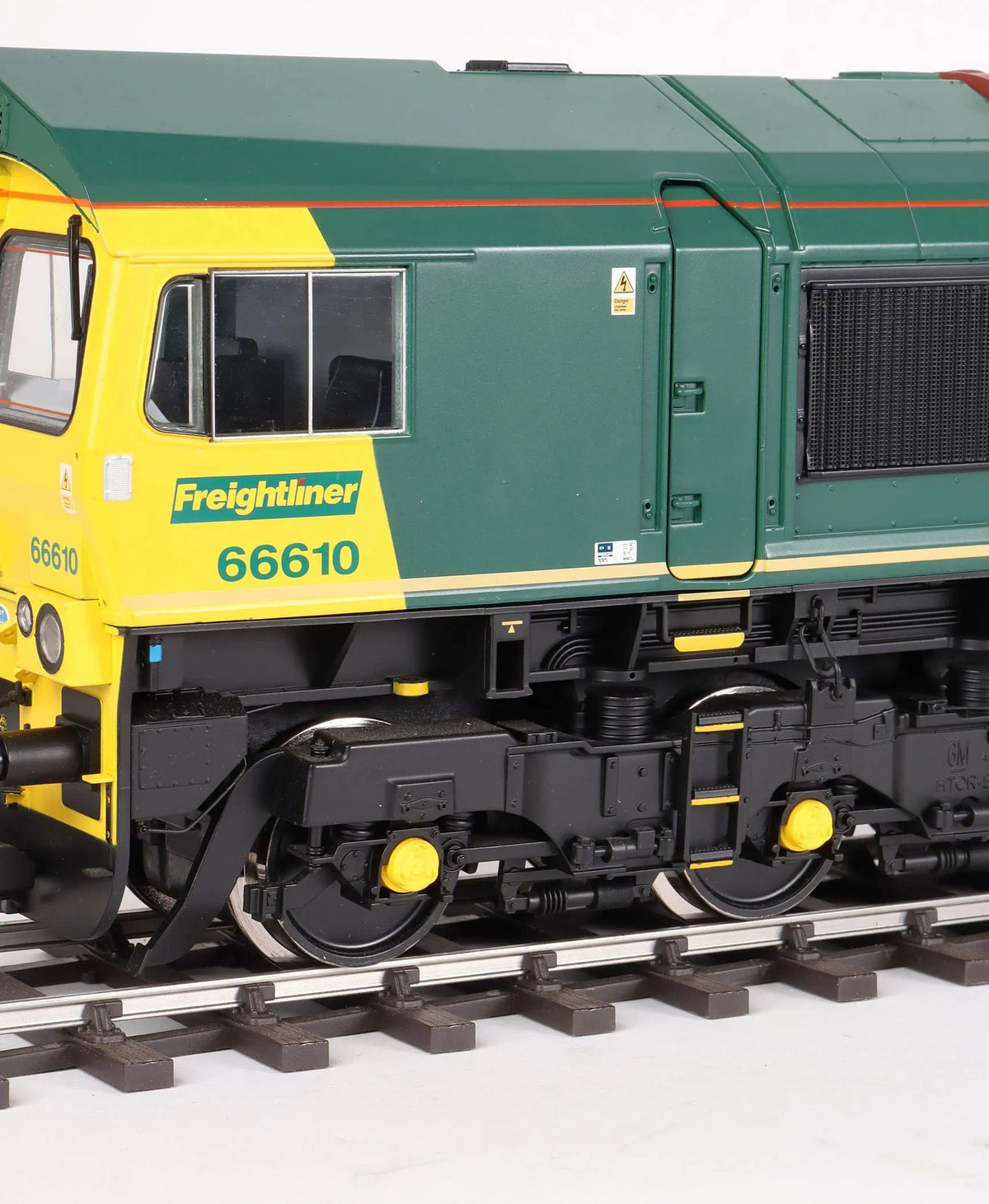 Gauge 1 Aristocraft EMD Class 66 diesel locomotive
