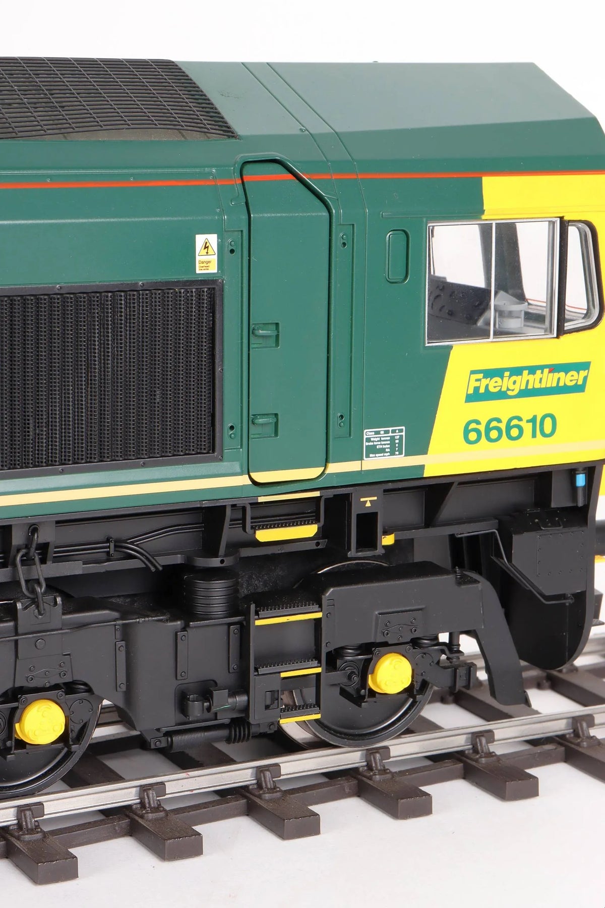 Gauge 1 Aristocraft EMD Class 66 diesel locomotive