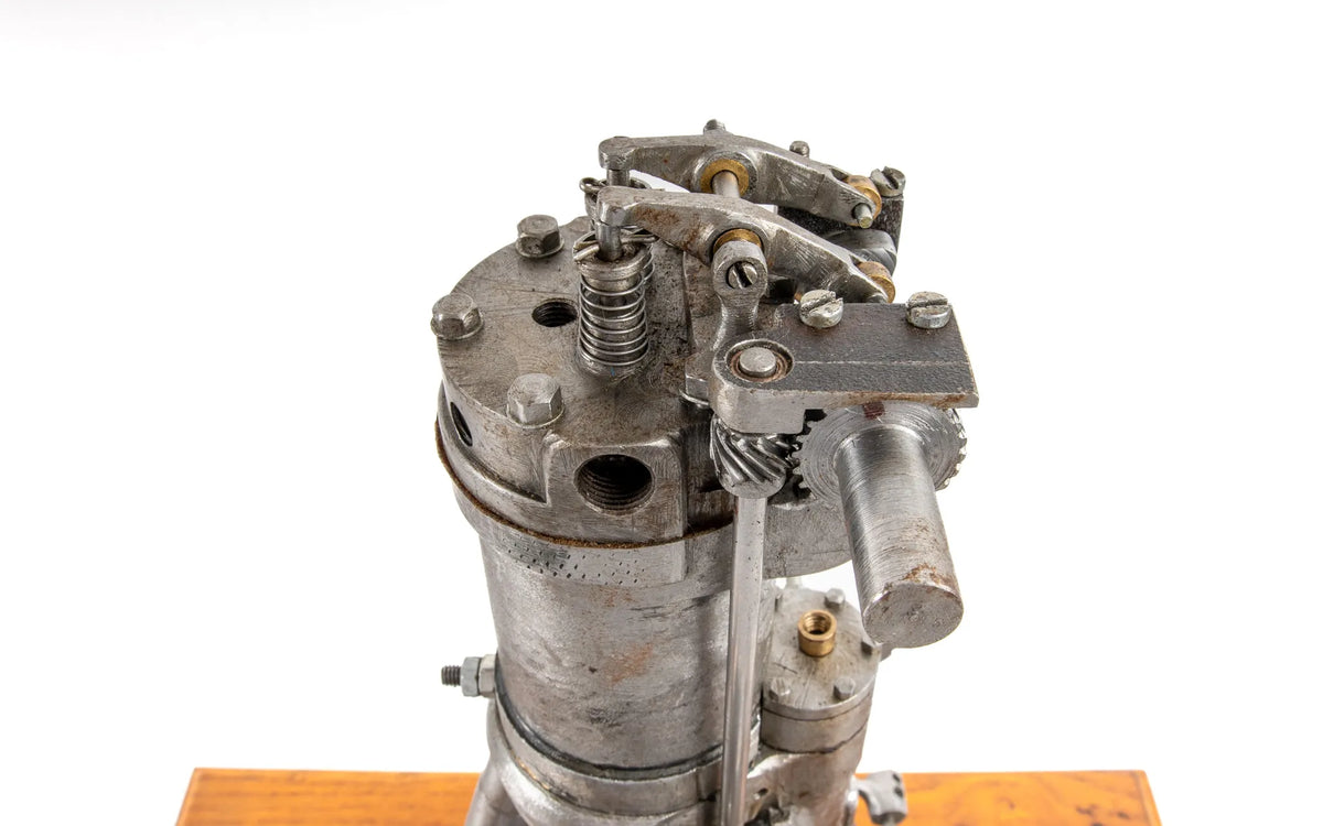 Model early diesel engine