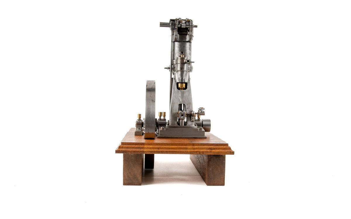 Model early diesel engine