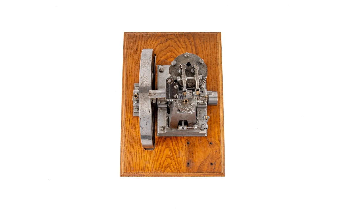 Model early diesel engine