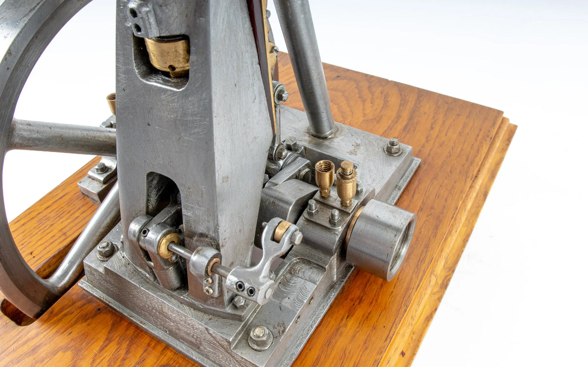 Model early diesel engine
