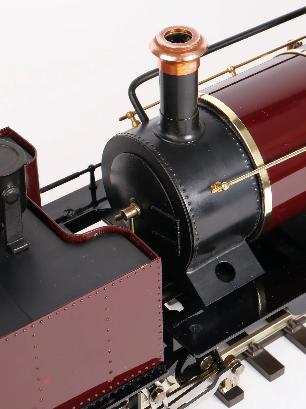 32mm/45mm gauge Roundhouse Darjeeling D-class 0-4-0 + 0-4-0 Garratt