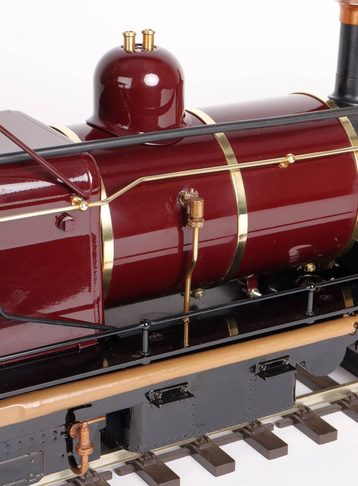32mm/45mm gauge Roundhouse Darjeeling D-class 0-4-0 + 0-4-0 Garratt