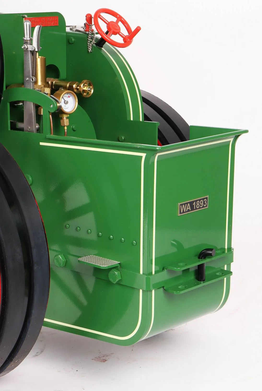1 1/2 inch scale Allchin agricultural engine
