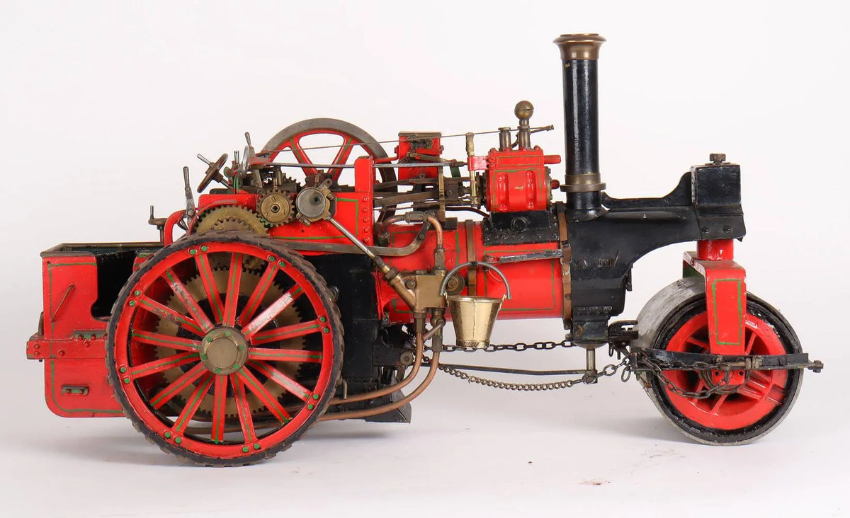 1 inch scale "Minnie" convertible steam roller