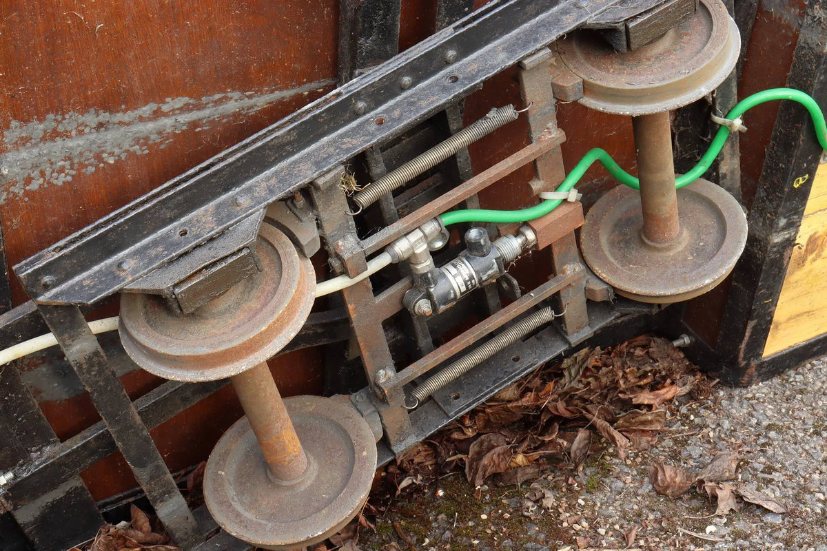 7 1/4 inch gauge air braked bogie coach