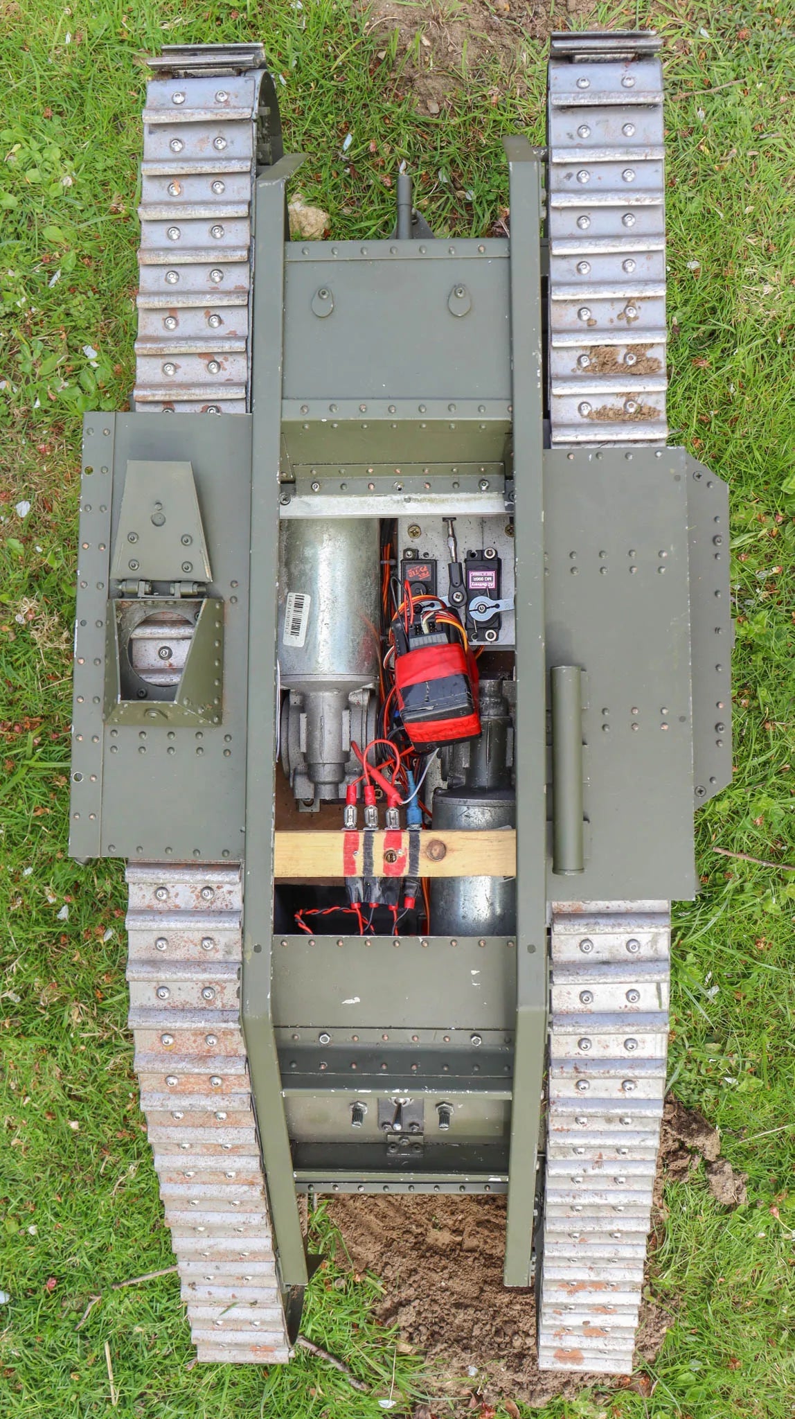 1/10 scale British Mk4 "Female" tank