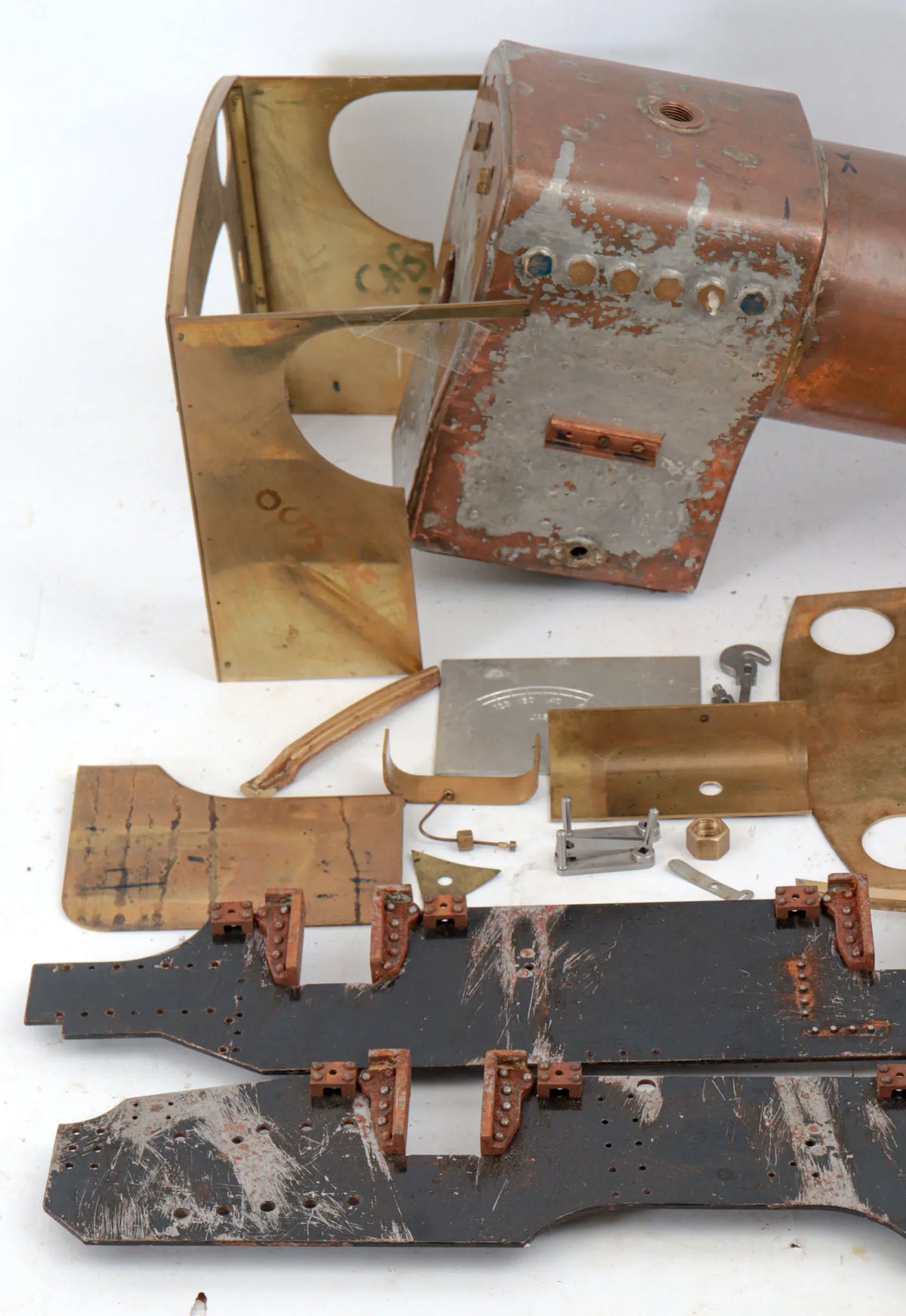 5 inch gauge GWR 0-6-0PT "Pansy" parts, castings & boiler