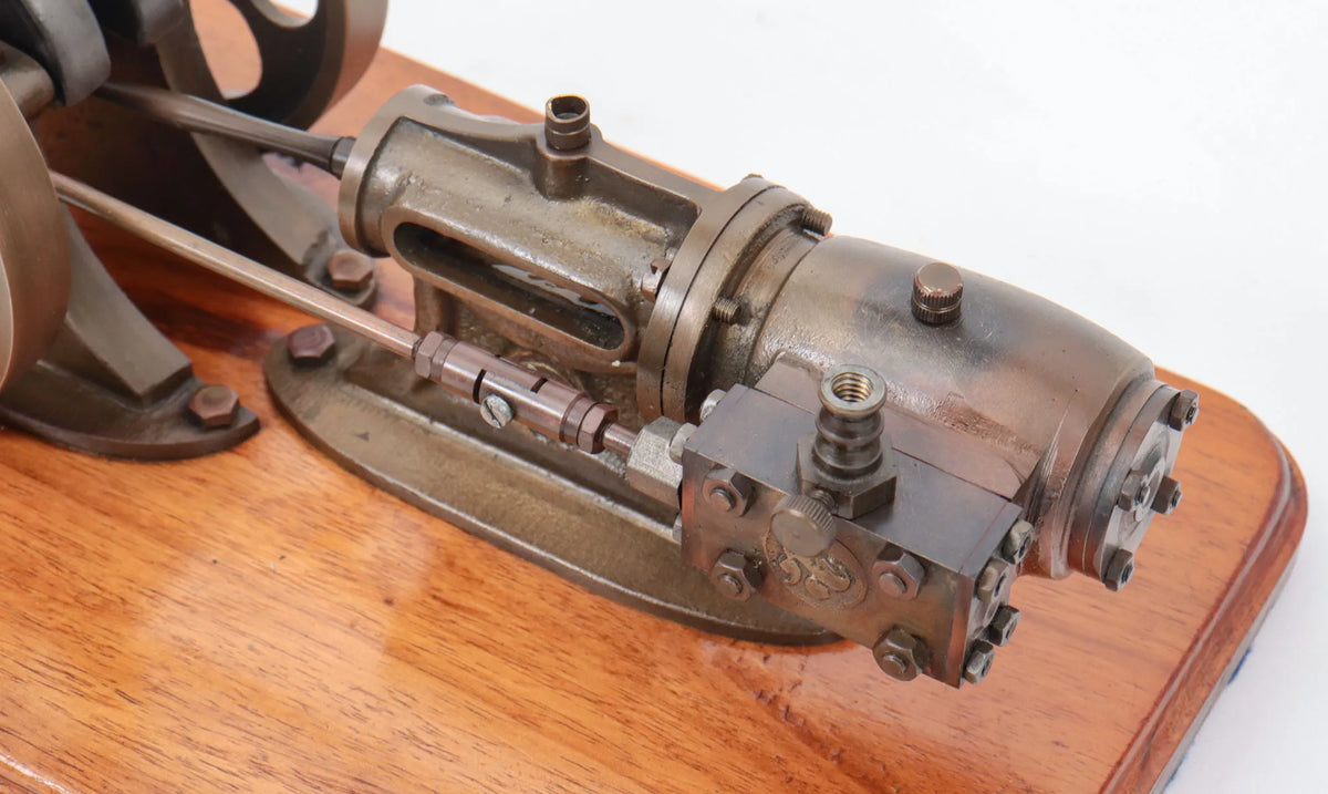 Horizontal mill engine