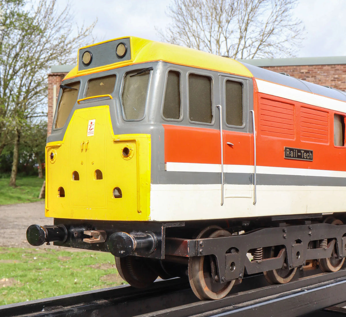 5 inch gauge Class 31 battery electric
