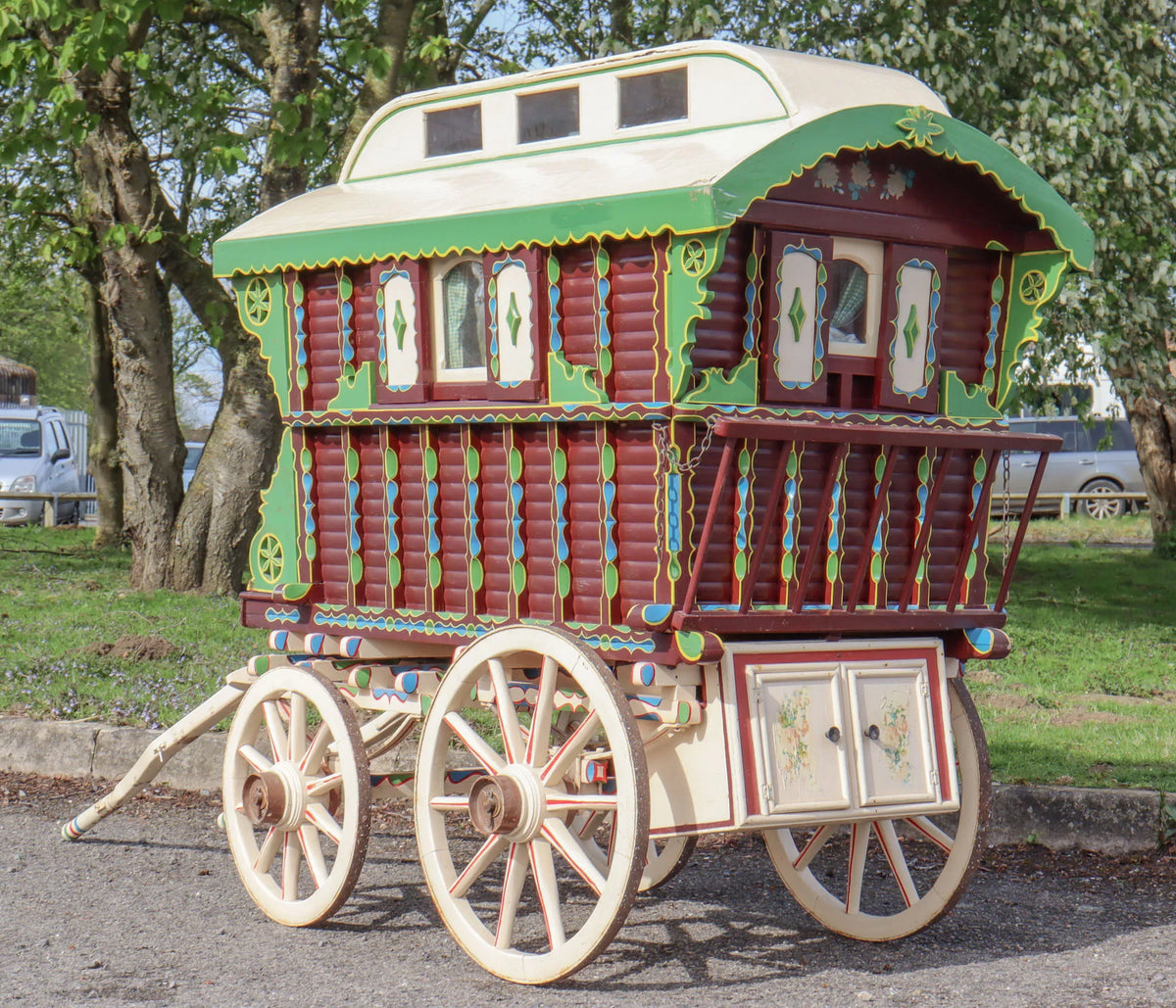 Travellers' caravan