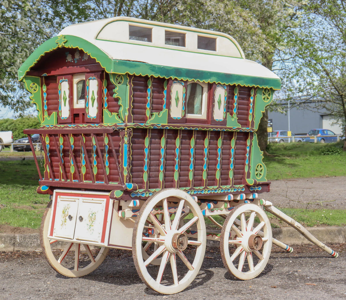 Travellers' caravan